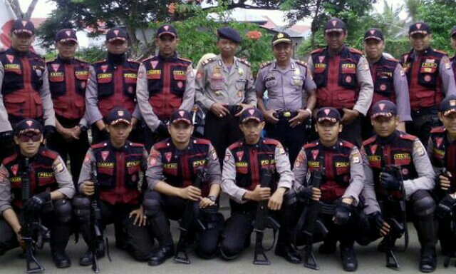 Polres Bone  13