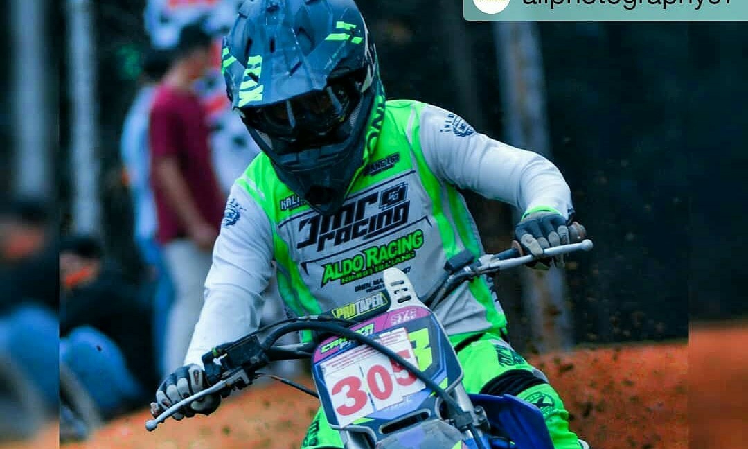 Jmr Racingwear 3