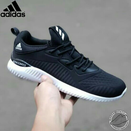 Adidas Alphabounce 5