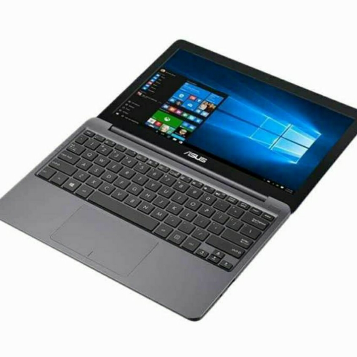 Asus Notebook E203MAH-FD011T Notebook N3350 500GB 2GB WIN 10 home 2