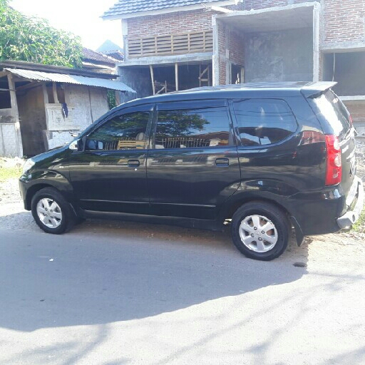 Avanza Type G Hitam Tahun 2011 3