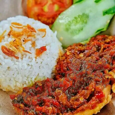 Ayam Geprek Cabai Garam 2
