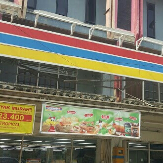 INDOMARET KM 18 SUKOMORO 4