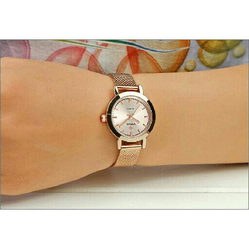 Jam Tangan Wanita -Wwoor Gold 3