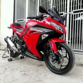 Kawasaki Ninja Fi 250cc Tahun 2016 Warna Merah 4