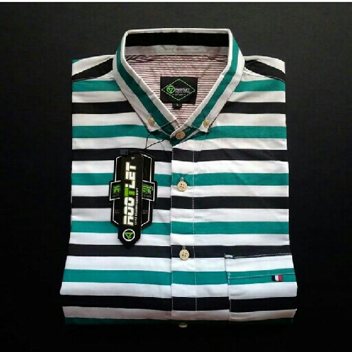 Kemeja Motif Lengan Pendek 2