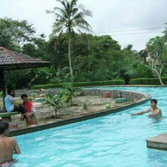 Kolam Renang Tirta Maya Ii Wisata Depok