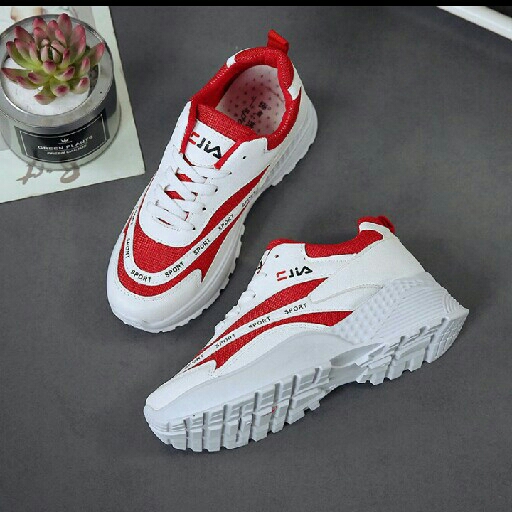 Merek Fila 4
