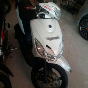 Mio Sporty CW Putih Tahun 2010 2