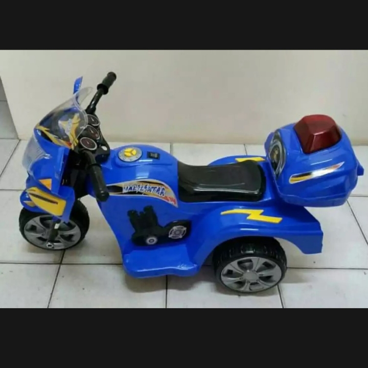 Mobil Aki 2