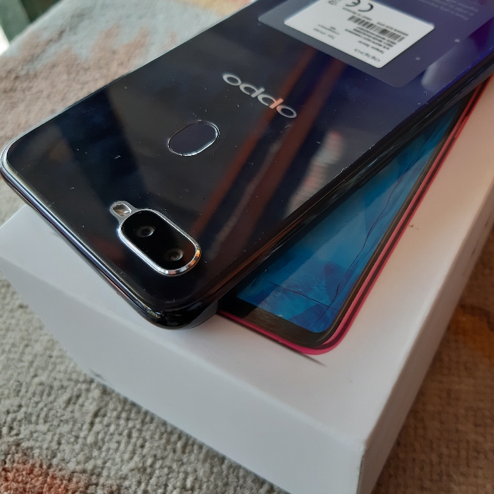 Oppo F9 ram 4 64 Fullset Twilight Blue 3