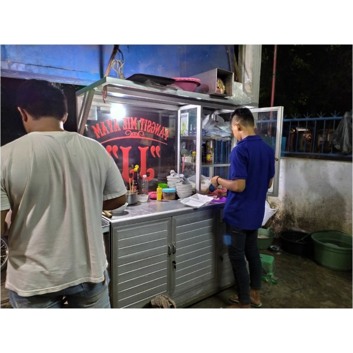 Pangsit Mie Ayam JJ - plaza  2
