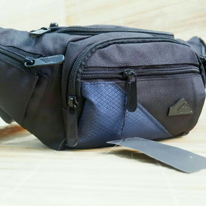 Quiksilver - Tas Selemlempang Pria 3