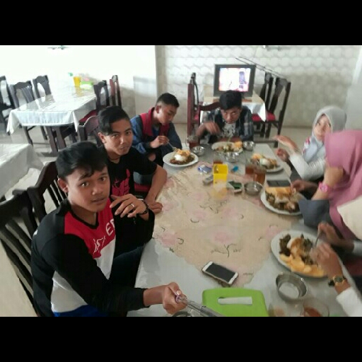 Rumah Makan Bunga Tanjung Jaya KM 12 2