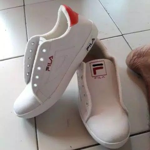 SEPATU KETS FIILLA DEA 4