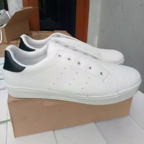 SEPATU KETS WD55 PUTIH HITAM 3