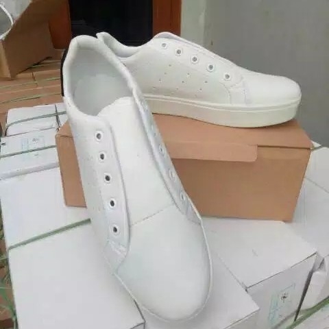 SEPATU KETS WD55 PUTIH HITAM 5