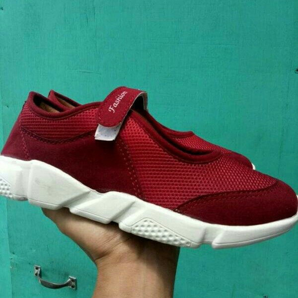 SLIPON MH 22 MAROON 2