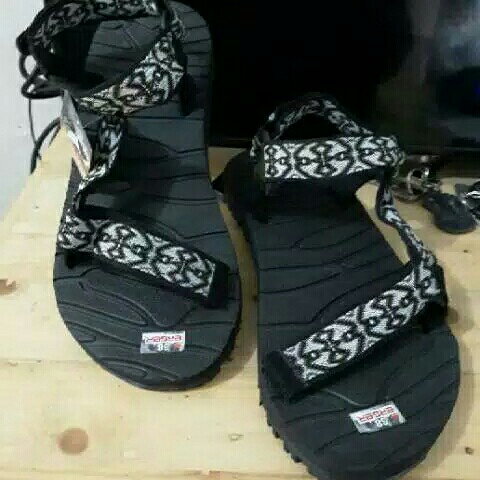 Sendal Gubung Pria 3