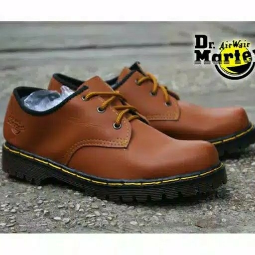 Sepatu Boots Dr Martens 3hole 3