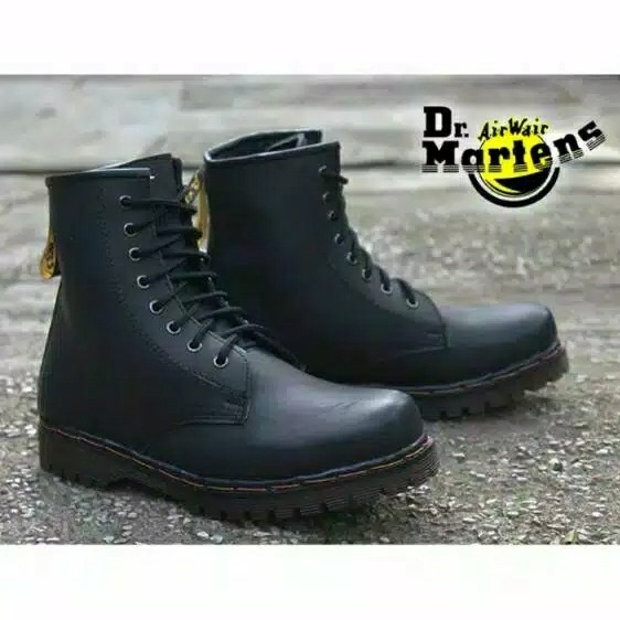 Sepatu Boots Dr Martens 8 Hole 4