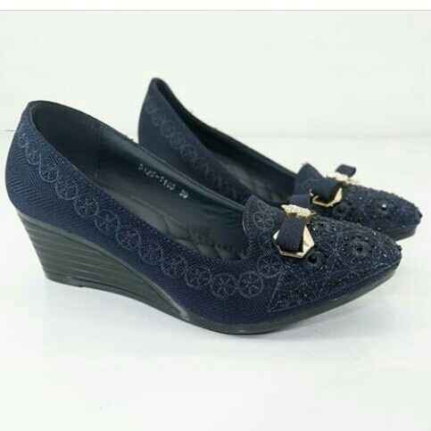 Sepatu Import 2