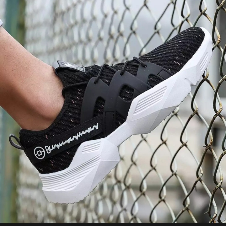 Sepatu Olah Raga 2