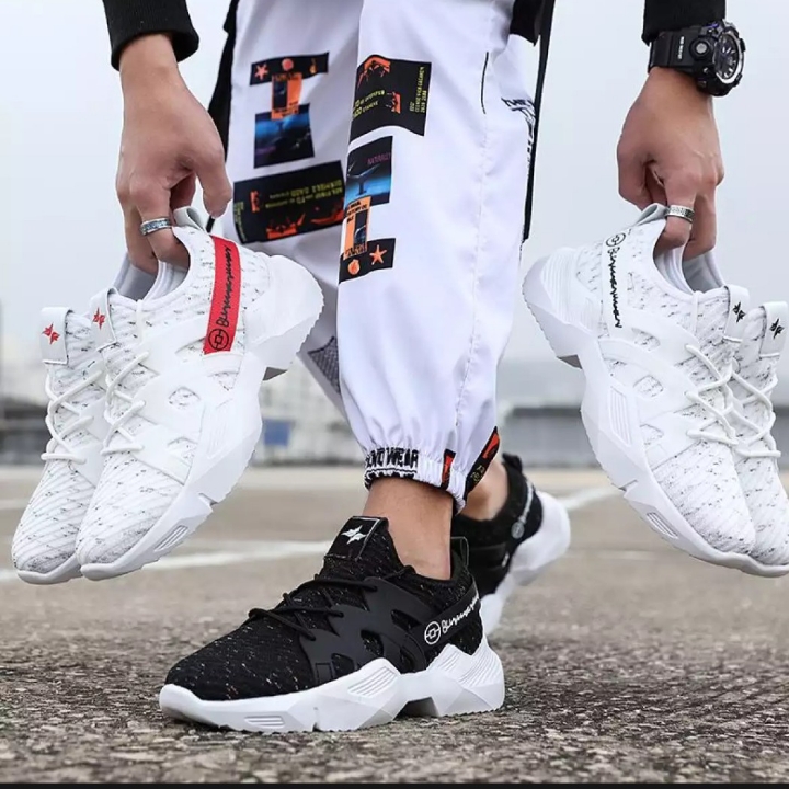 Sepatu Olahraga 2