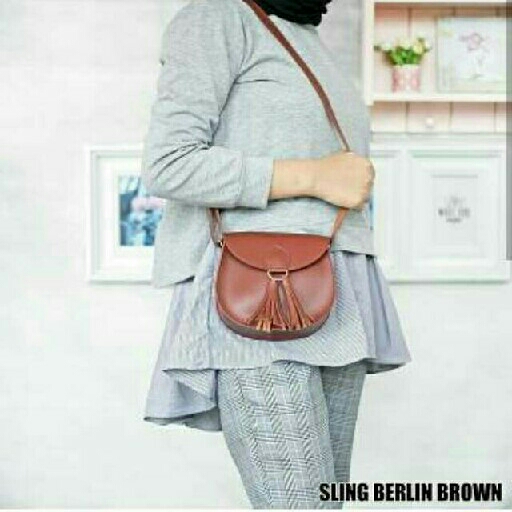 Sling Bag Berlin 5