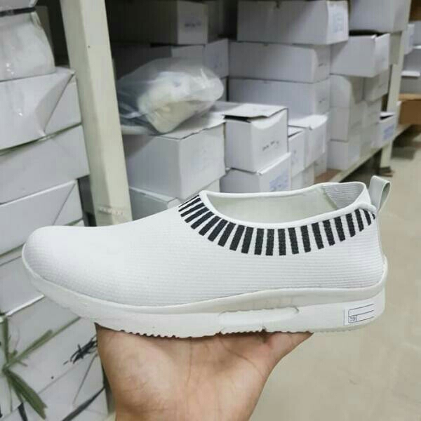 Slip On Hk08 Putih 2