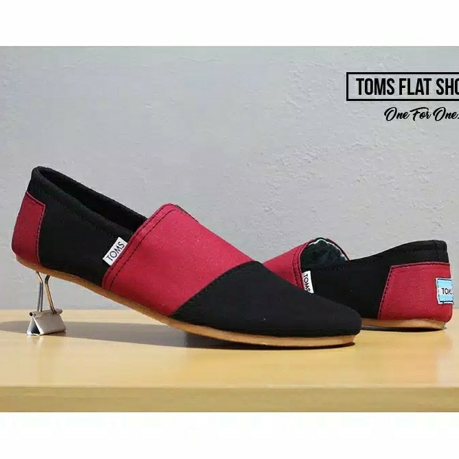 TOMS Flat Shoes Murah 4