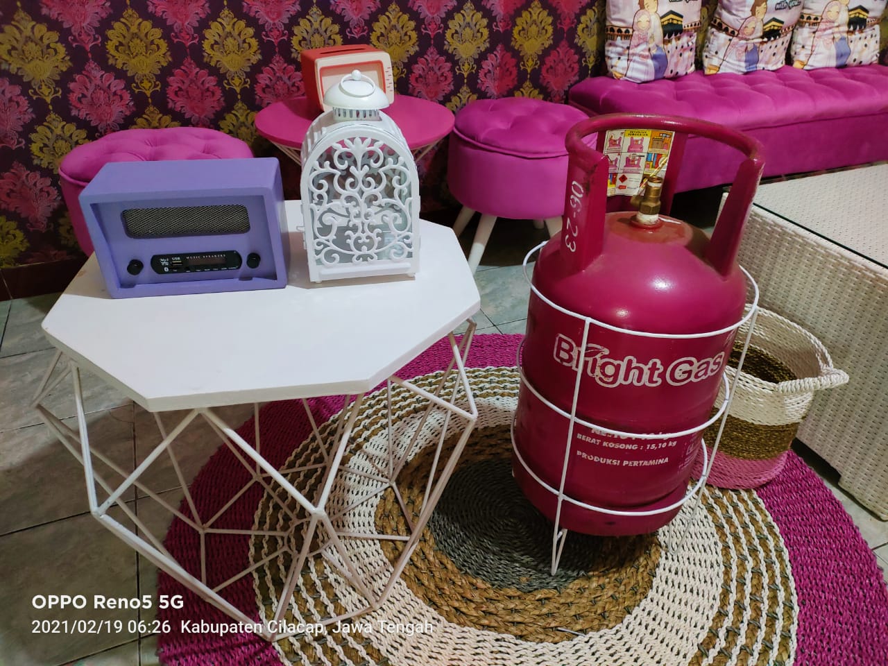 Tangkringan galon atau tangkringan gas besar 2