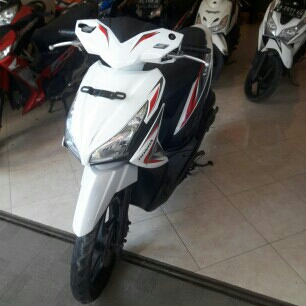 Vario 110 FI Putih Tahun 2014  2