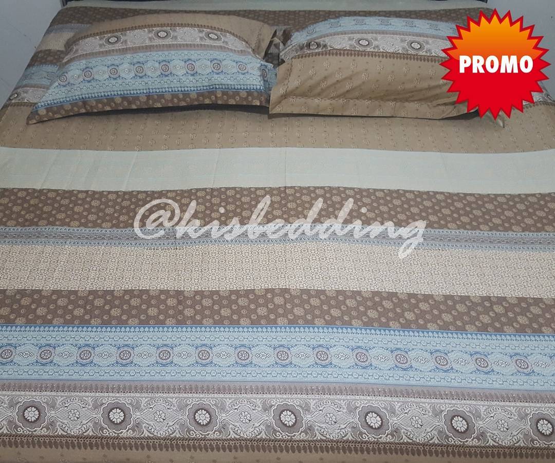 Sprei Motif Garis-garis Coklat (160x200)