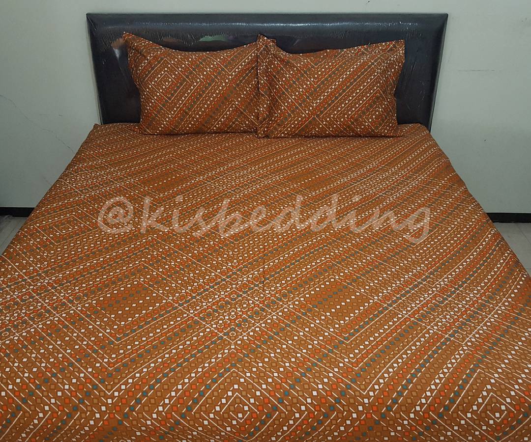 Sprei Motif Batik Coklat