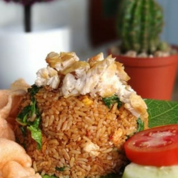 Nasi Goreng Ayam Suwir