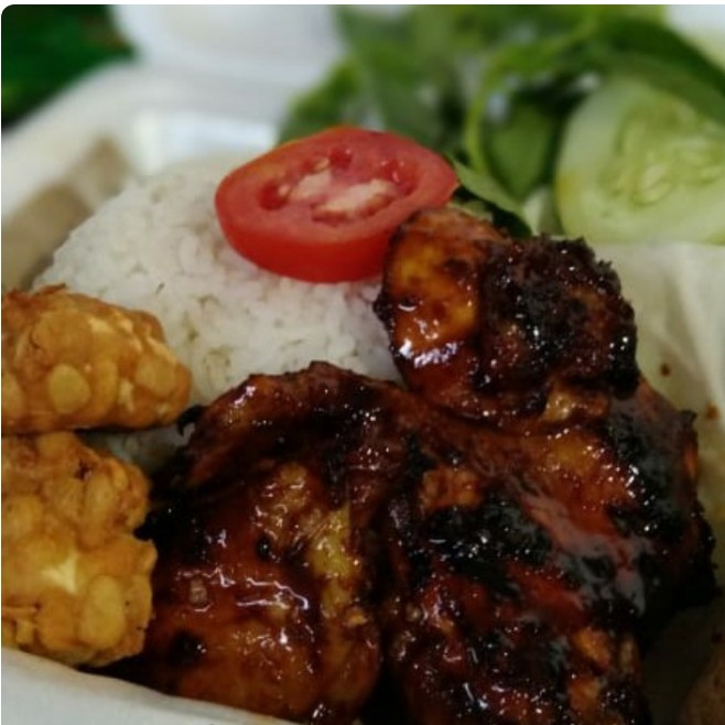 Ayam Bakar Plus Nasi