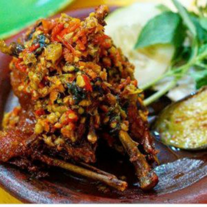 Bebek Goreng