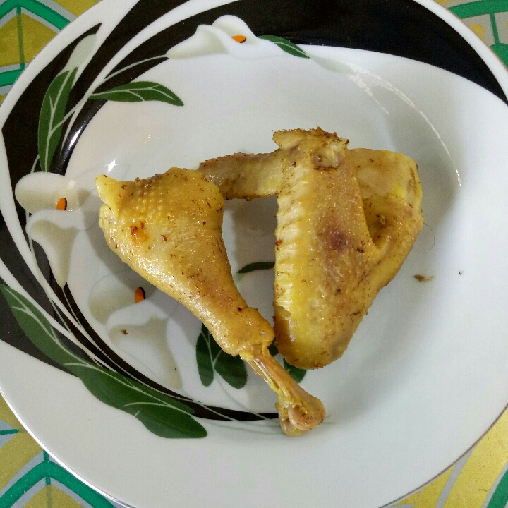 1 Paha Atau 1 Sayap Ayam