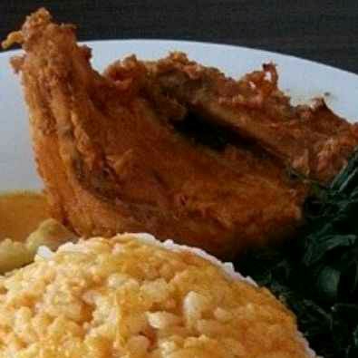 1 Potong Ayam Goreng