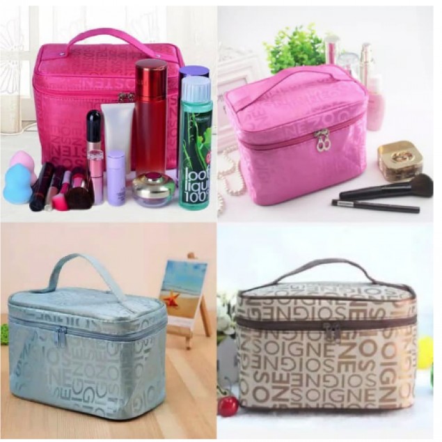 A1-93 Tas kosmetik Huruf 2