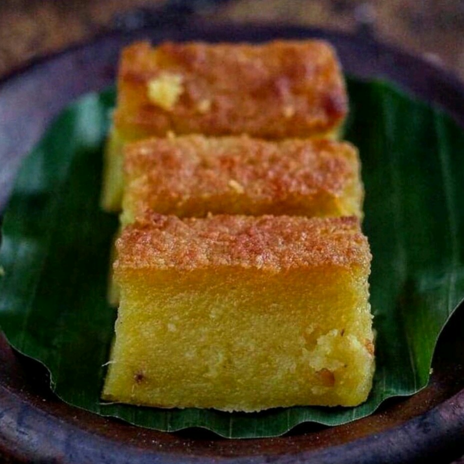 ANEKA KUE SEDAP KUE BIKA UBI 1 BOX  UKURAN SMALL  MERK ANEKA KUE PER 2