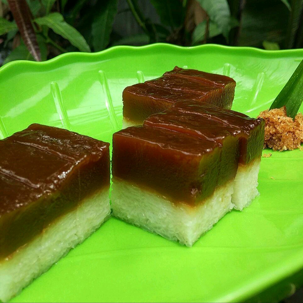 ANEKA KUE SEDAP KUE DANGAI 1 BOX  UKURAN MEDIUM  MERK ANEKA KUE PER 2