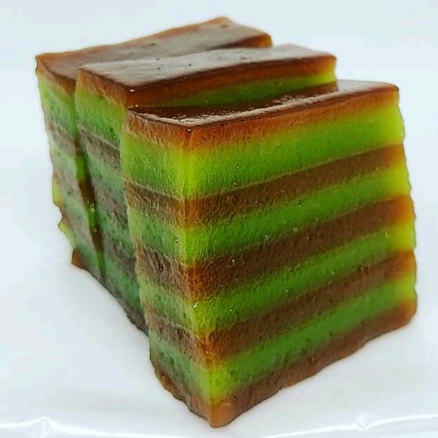 ANEKA KUE SEDAP KUE KUE LAPIS 1 BOX  UKURAN SMALL  MERK ANEKA KUE PE 2