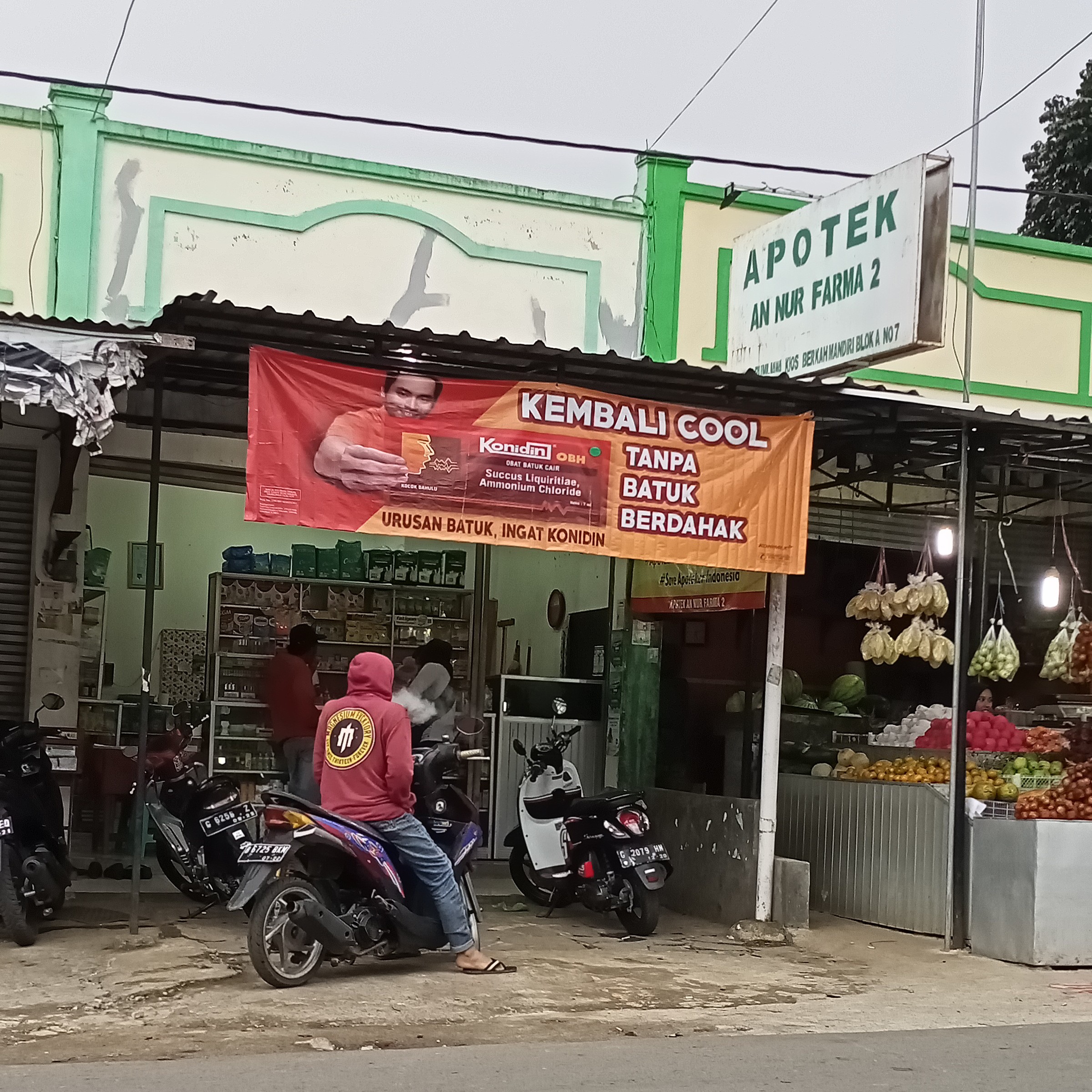 APOTEK ANUR FARMA 2 DEPAN PUSKESMAS BUMIJAWA