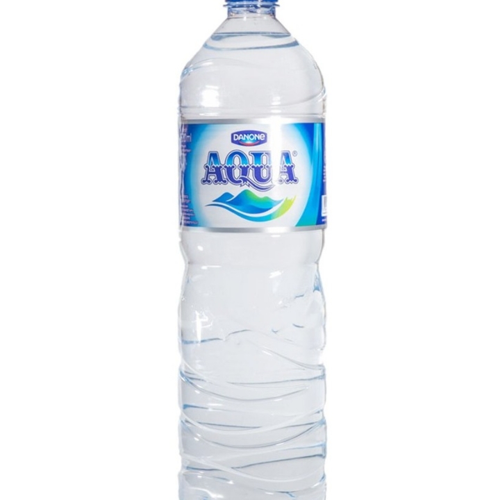 AQUA BOTOL TANGGUNG 