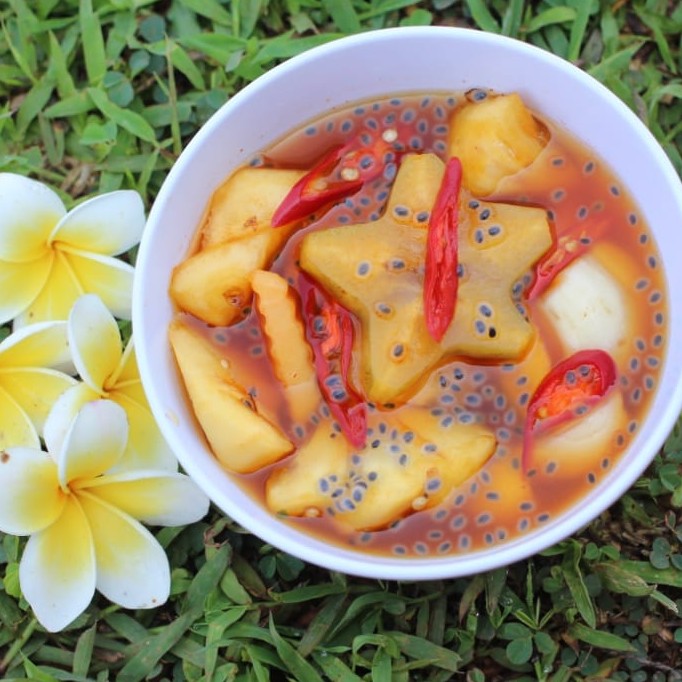 ASINAN BUAH ALICIA