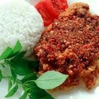 AYAM GEPREK MBOK MANING