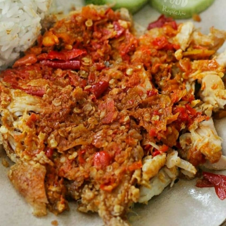 AYAM GEPREK ORIGINAL PAKAI NASI