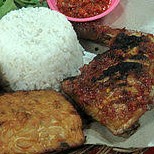 AYAM KAMPUNG BAKAR - Bungkus Sterofoam
